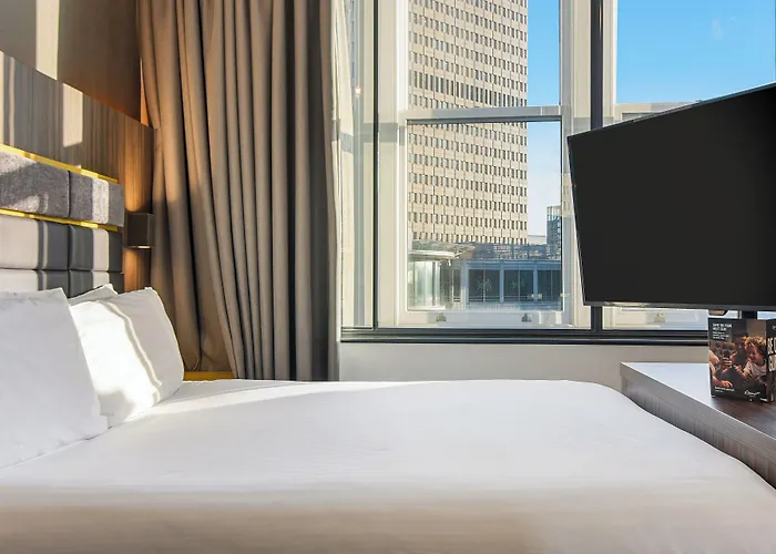 Roomzzz Manchester Victoria